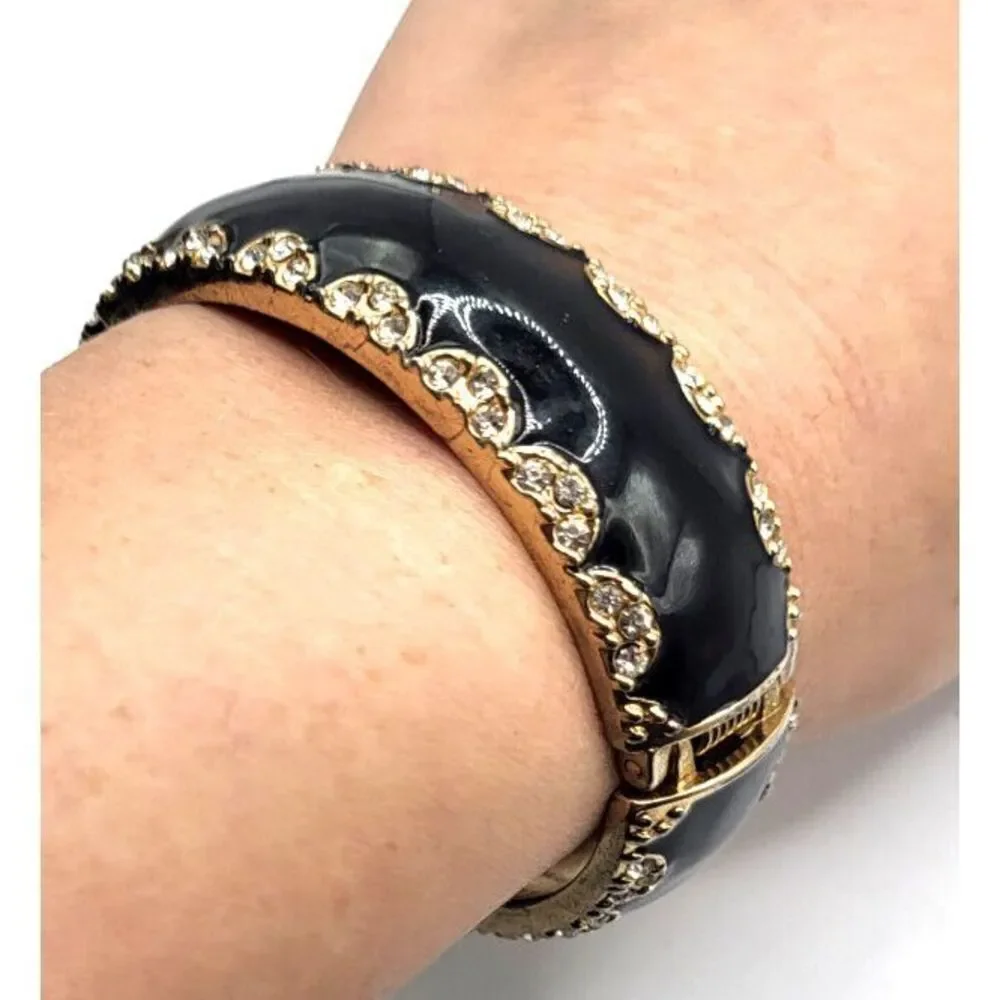 Vintage 80s Black and Gold Enamel Hinged Bracelet 2.5in dia